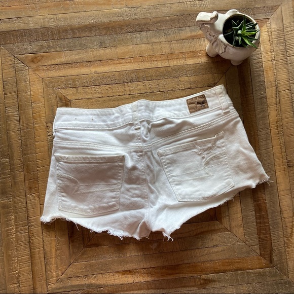 American Eagle Shorts - Picture 2 of 3